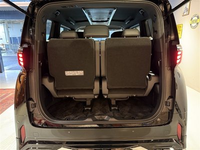 2026 TOYOTA ALPHARD photo 6