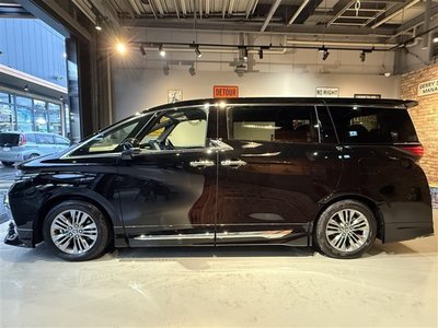 2026 TOYOTA ALPHARD photo 4