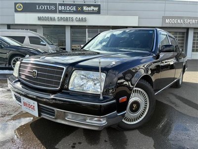 TOYOTA CENTURY - 2
