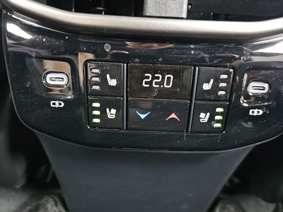 صورة مصغرة 31 لـ 2025 Lexus RX