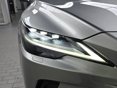 صورة 9 لـ 2025 Lexus RX