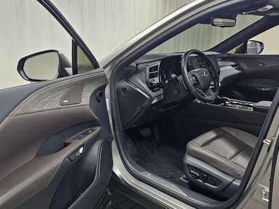 صورة مصغرة 13 لـ 2025 Lexus RX