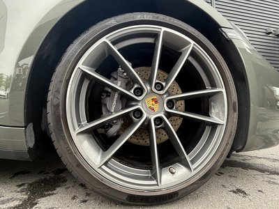 PORSCHE 911 - 4