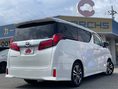 TOYOTA ALPHARD - 2