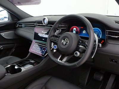 2024 Maserati GRECALE — миниатюра 11