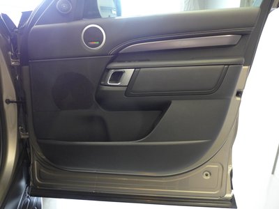 2025 LAND Rover DISCOVERY — миниатюра 17