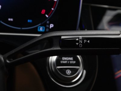 MERCEDES-BENZ E-CLASS - 9