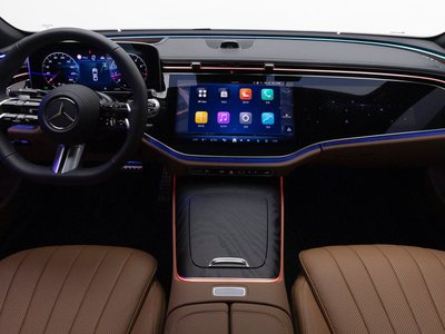 MERCEDES-BENZ E-CLASS - 4