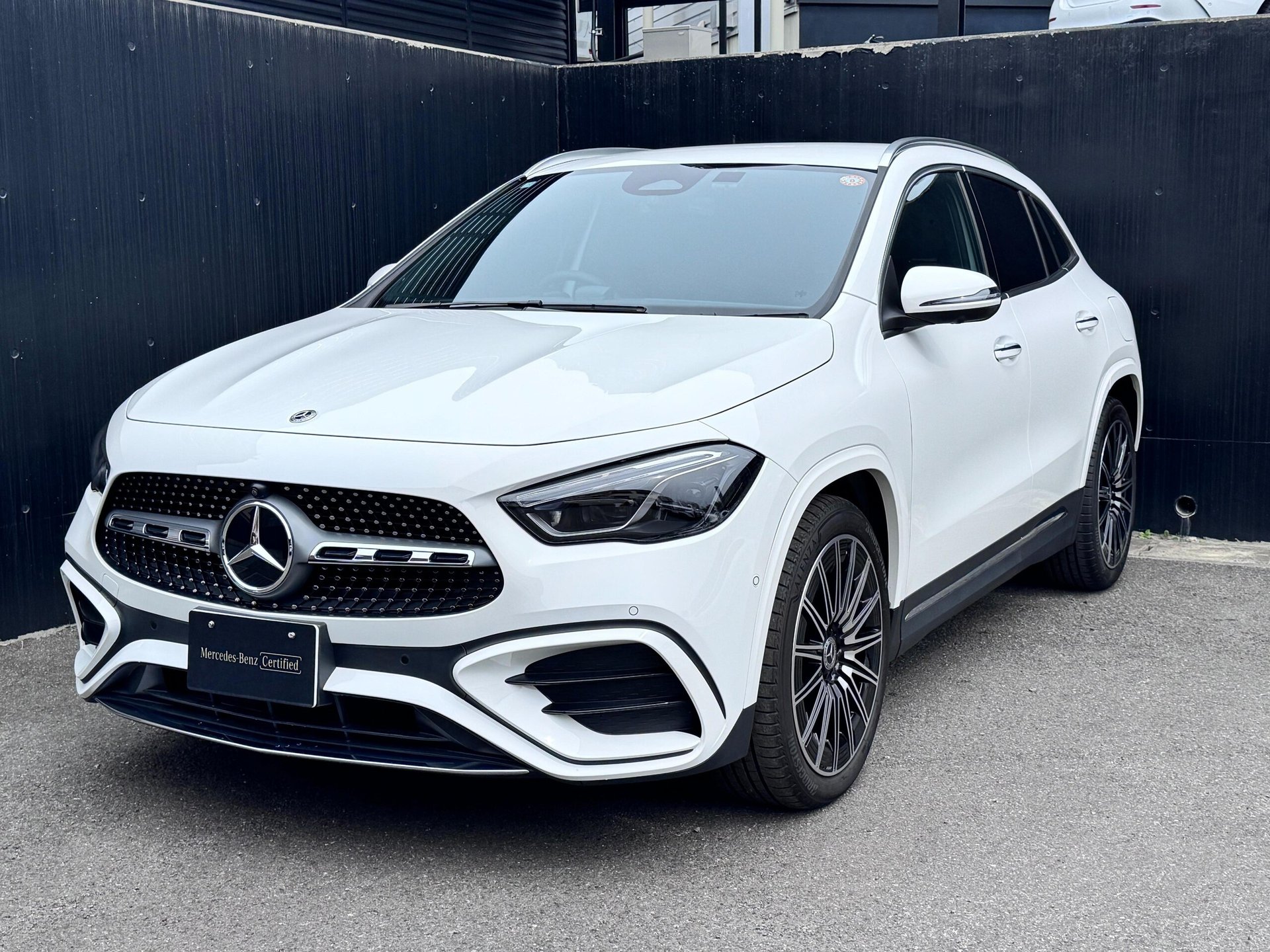 MERCEDES-BENZ GLA - View 1