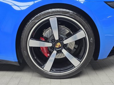 PORSCHE 911 - 8
