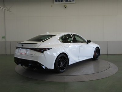 LEXUS IS - 10