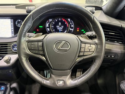 صورة مصغرة 12 لـ 2018 Lexus LS