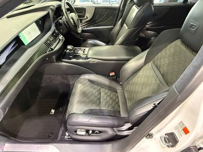 صورة مصغرة 54 لـ 2018 Lexus LS