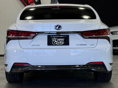 صورة 8 لـ 2018 Lexus LS