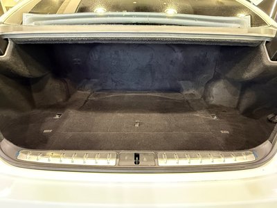 صورة مصغرة 49 لـ 2018 Lexus LS