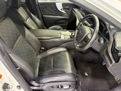 صورة مصغرة 31 لـ 2018 Lexus LS