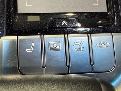 صورة مصغرة 25 لـ 2018 Lexus LS