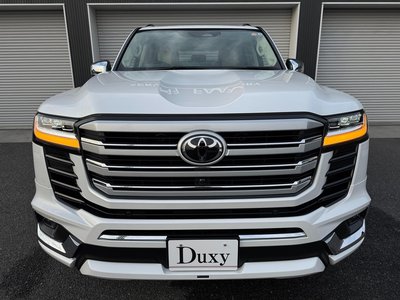 TOYOTA LAND CRUISER 300 - 10