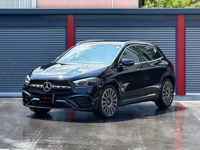 MERCEDES-BENZ GLA - 1