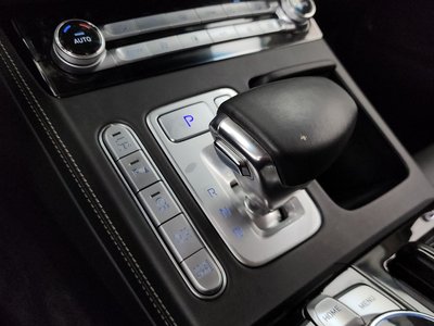 2020 Genesis G90 缩略图 12