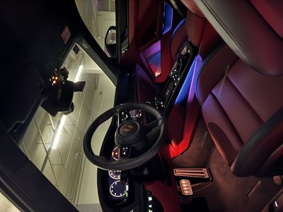 PORSCHE 911 - 8