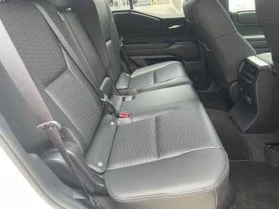صورة مصغرة 12 لـ 2025 Toyota LAND CRUISER 250