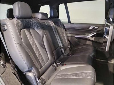 BMW X7 - 7