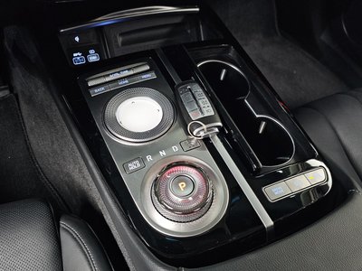GENESIS G80 (RG3) - 9