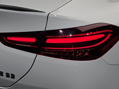 صورة 10 لـ 2025 Mercedes-BENZ GLE