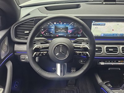 2025 Mercedes-BENZ GLE — миниатюра 19
