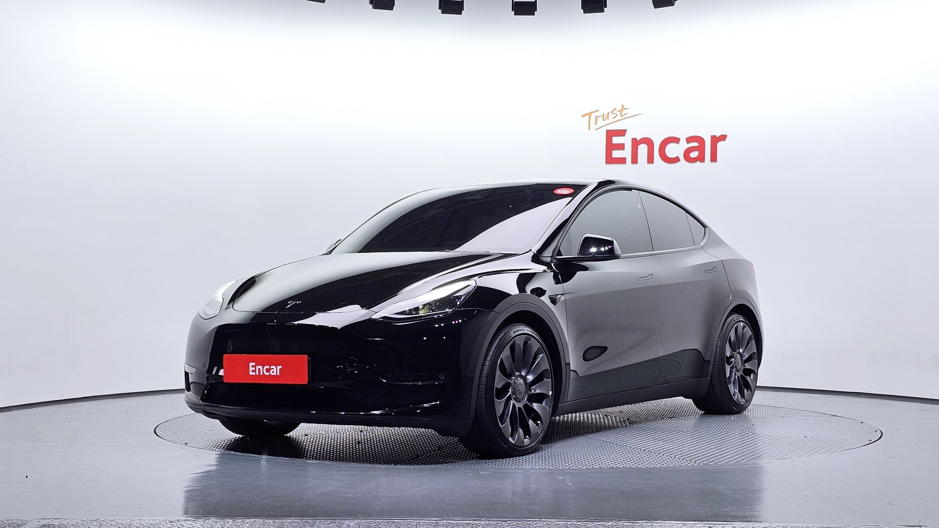 TESLA MODEL Y - View 1