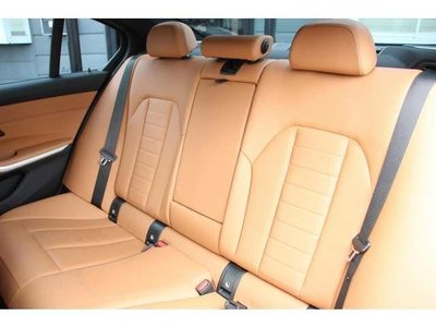 صورة مصغرة 35 لـ 2019 BMW 3 SERIES