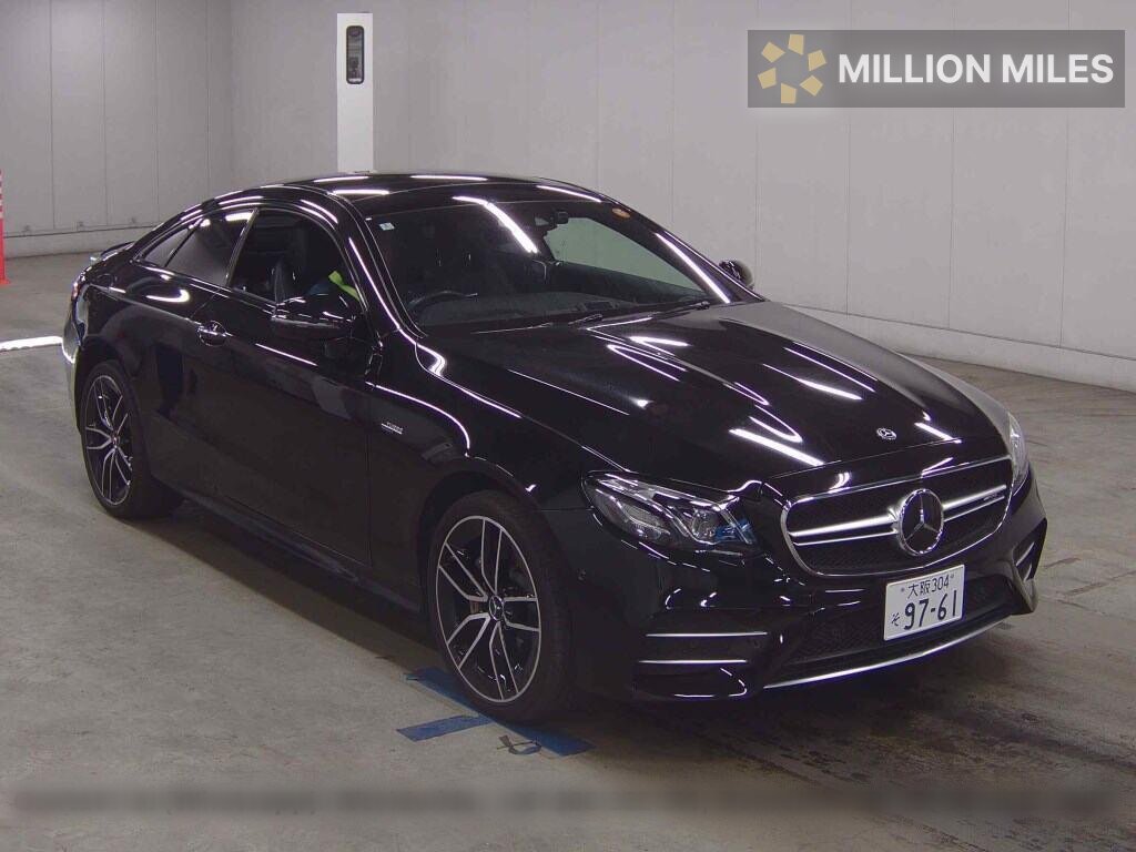 MERCEDES-BENZ E-CLASS AMG - View 1