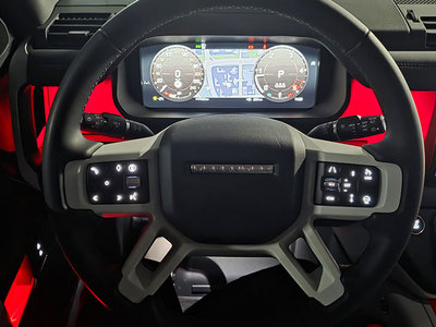 LAND ROVER DEFENDER - 8