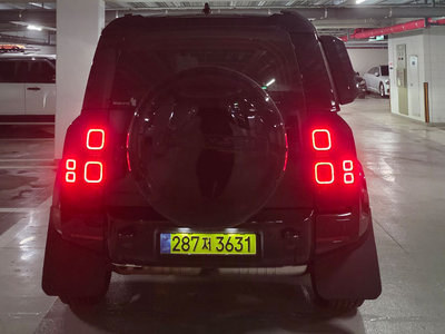 LAND ROVER DEFENDER - 3