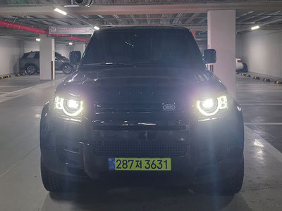 LAND ROVER DEFENDER - 1