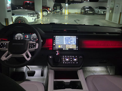 LAND ROVER DEFENDER - 6