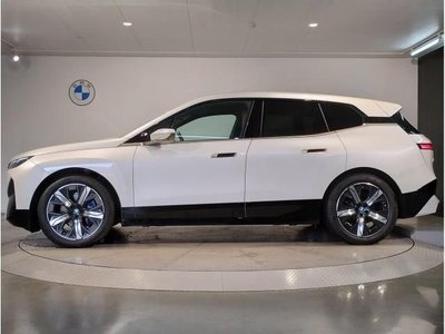 BMW IX - 5