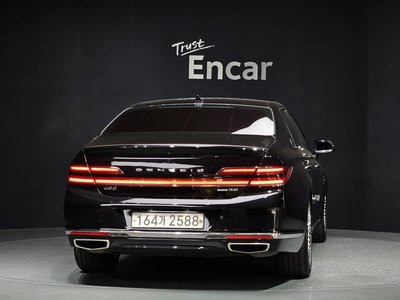 GENESIS G90 - 4