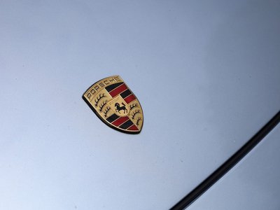 PORSCHE 911 - 8
