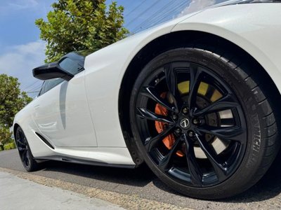 صورة 40 لـ 2017 Lexus LC