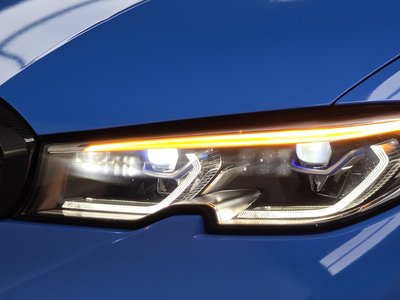 2022 BMW 3 SERIES 照片 9