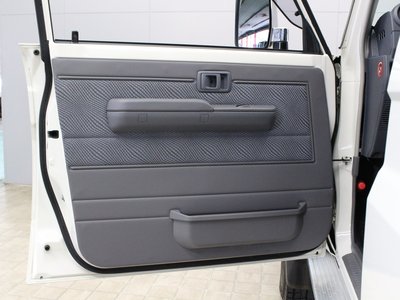 2014 Toyota LAND CRUISER 70 缩略图 52