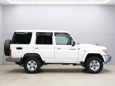 2014 Toyota LAND CRUISER 70 缩略图 17