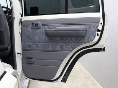 2014 Toyota LAND CRUISER 70 缩略图 55
