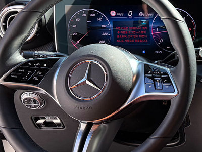 MERCEDES-BENZ GLC - 7
