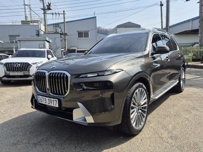 2026 BMW X7 — фото 2