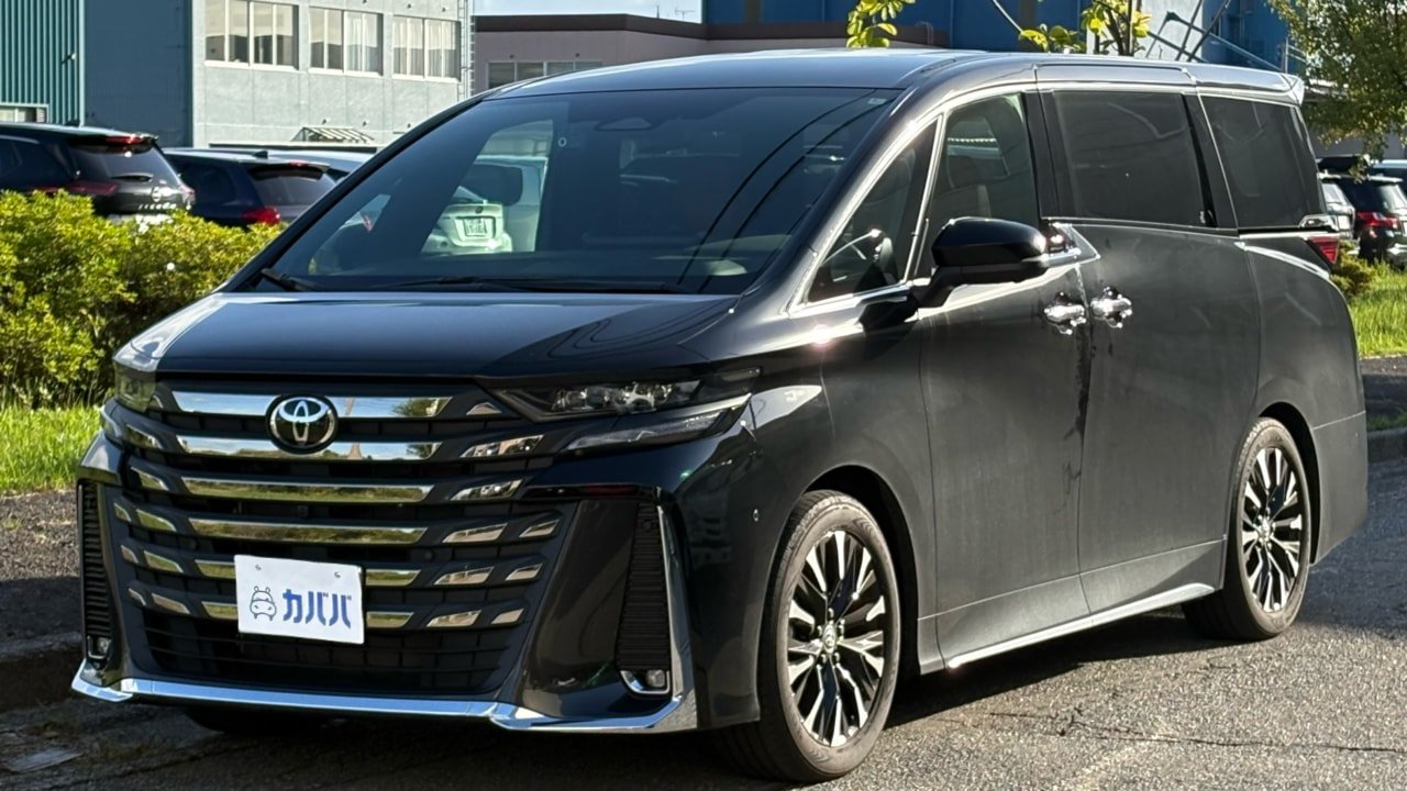 TOYOTA VELLFIRE - View 1