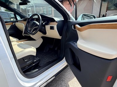 صورة مصغرة 14 لـ 2020 Tesla MODEL X