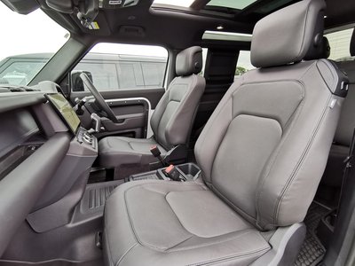 2025 LAND Rover DEFENDER 缩略图 21